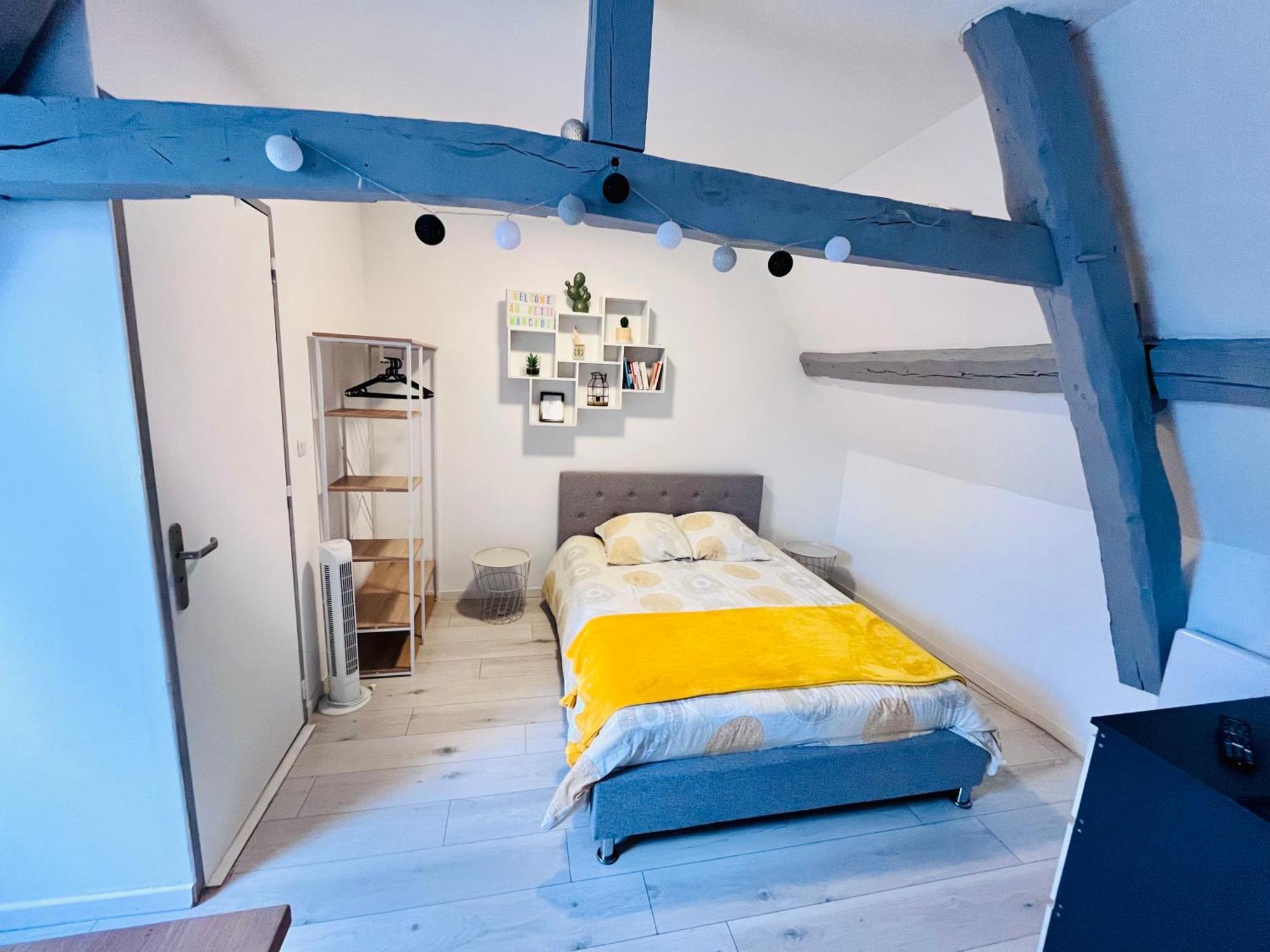 Au Petit Marcade Lägenhet Abbeville Exteriör bild